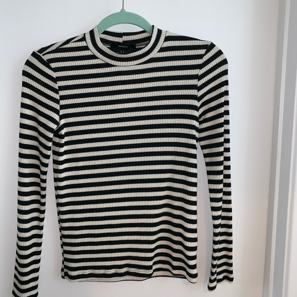 Forever 21 Cream/Black Mock Turtleneck